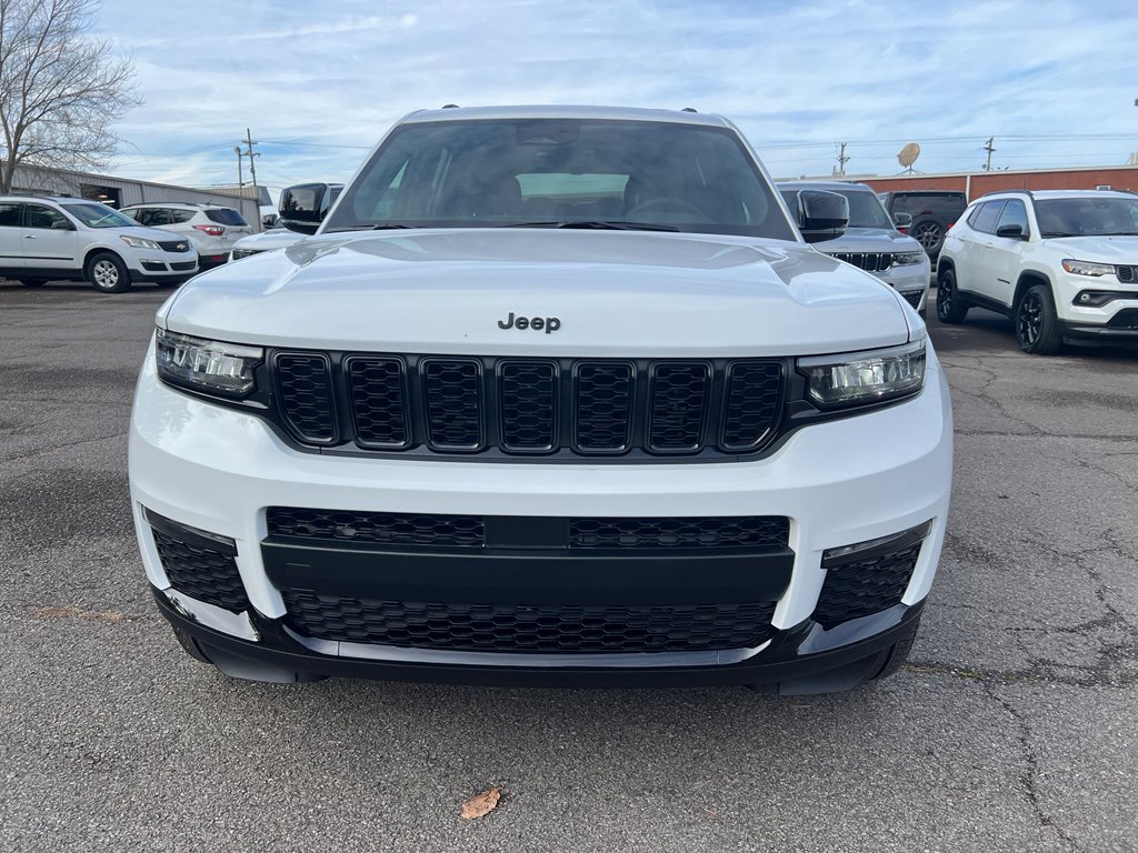 New 2025 Jeep Grand Cherokee L Limited w/ Black Appearance Package image 2