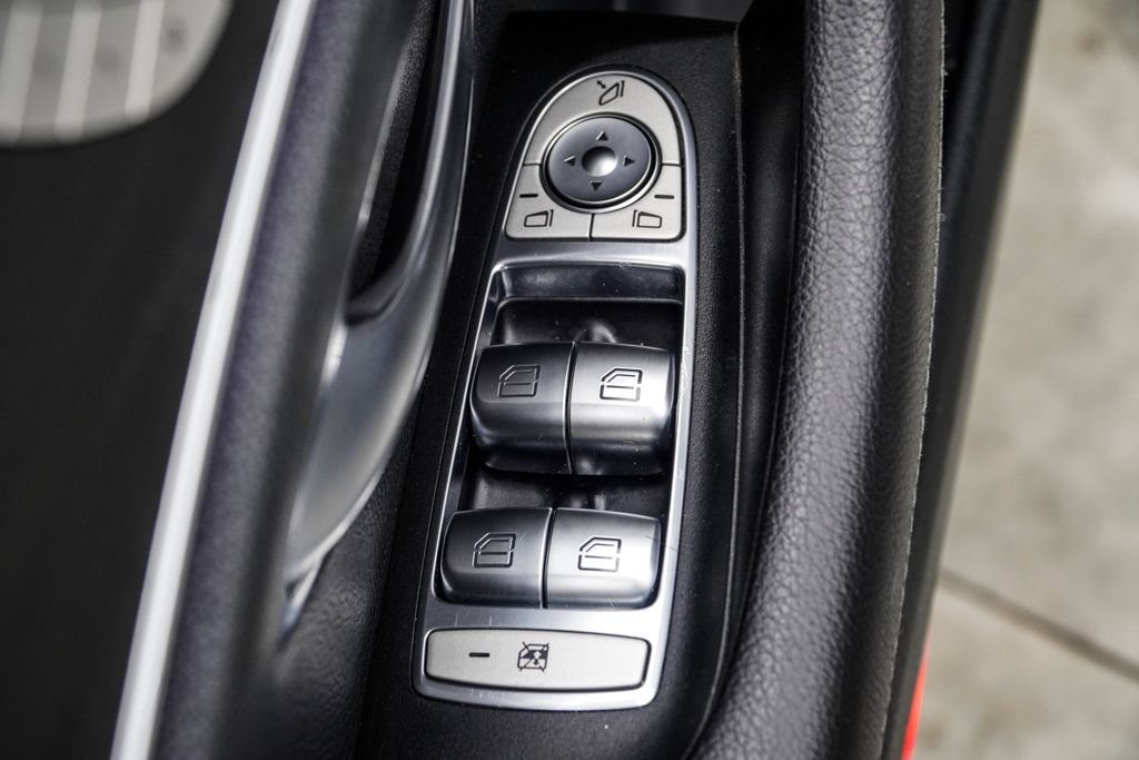Used 2019 Mercedes-Benz E 300 image 36