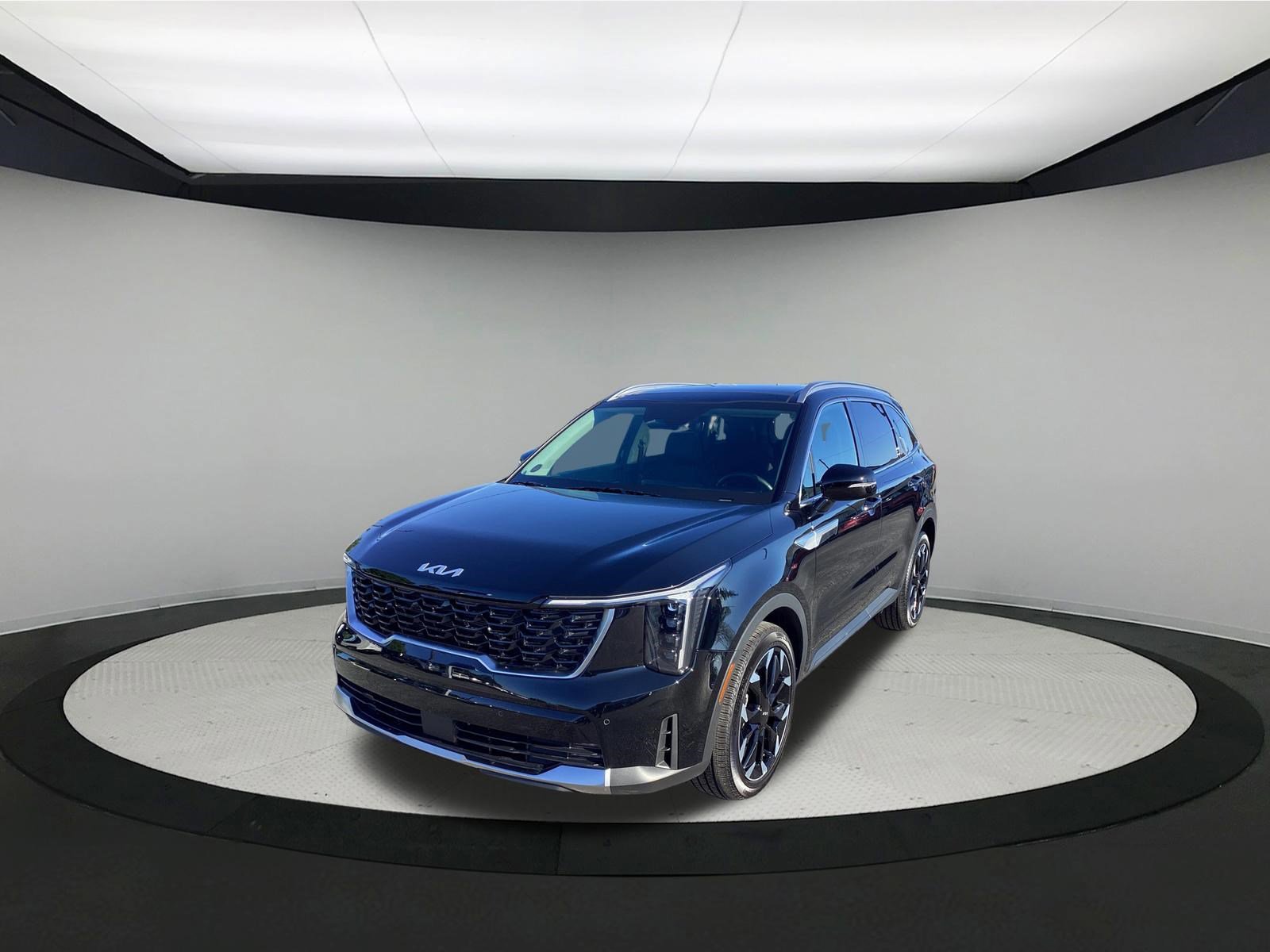 Used 2025 Kia Sorento EX w/ Panoramic Sunroof Package image 4