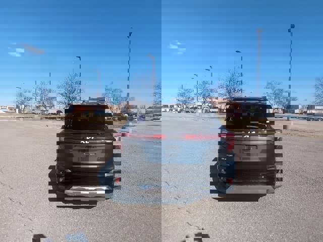 Used 2024 Kia Seltos EX image 4