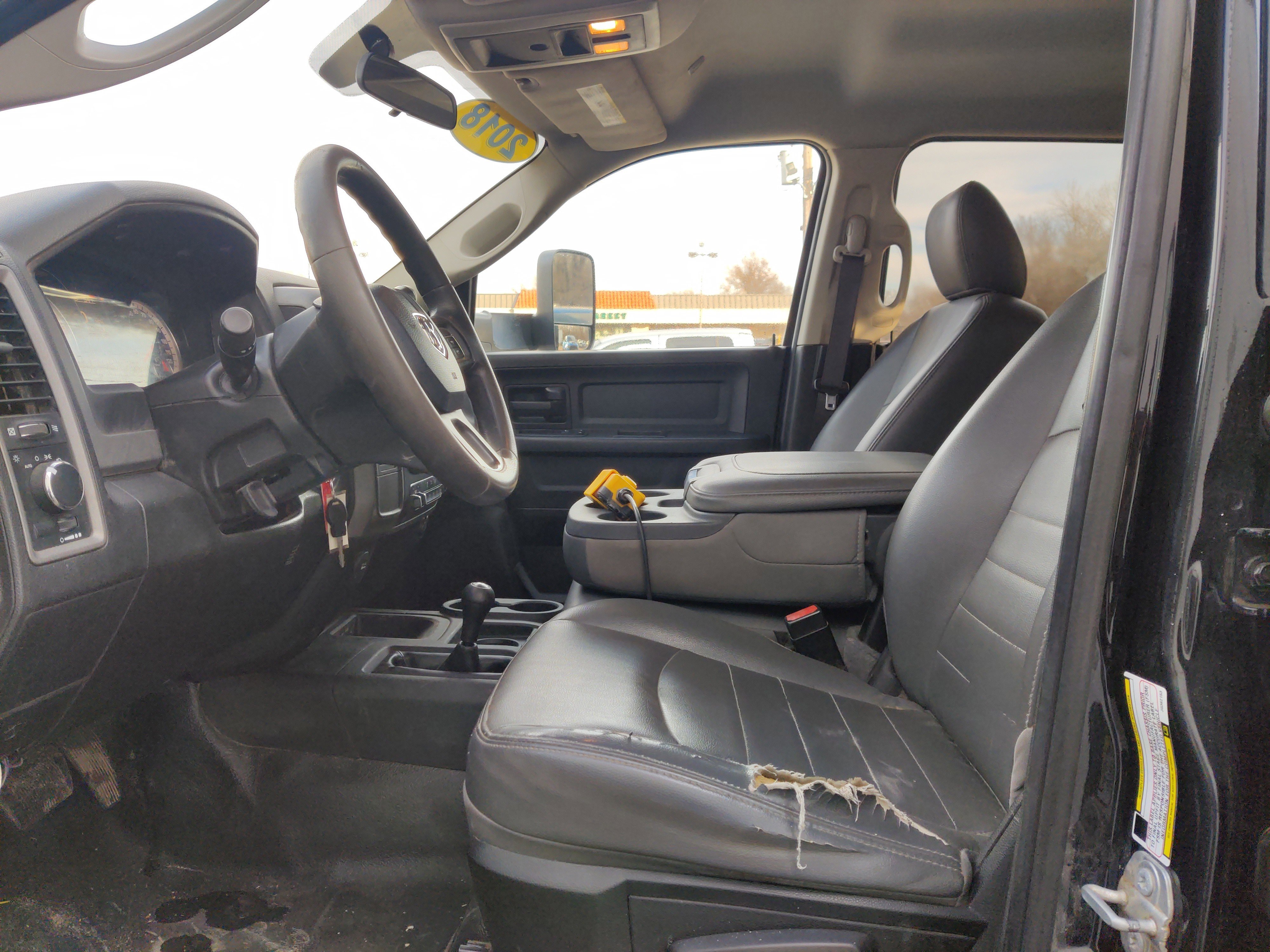 Used 2018 RAM 3500 Tradesman image 18
