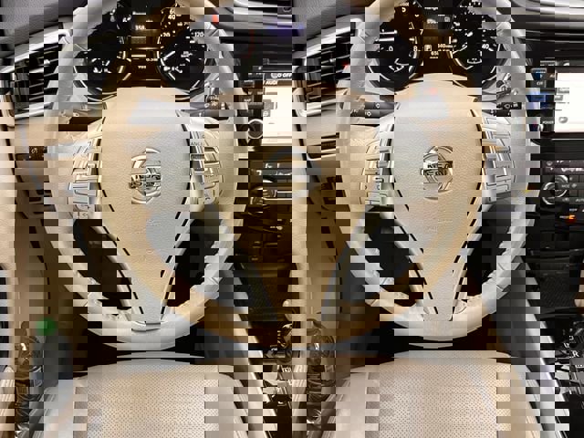 Used 2015 Nissan Rogue SL w/ SL Premium Package image 11