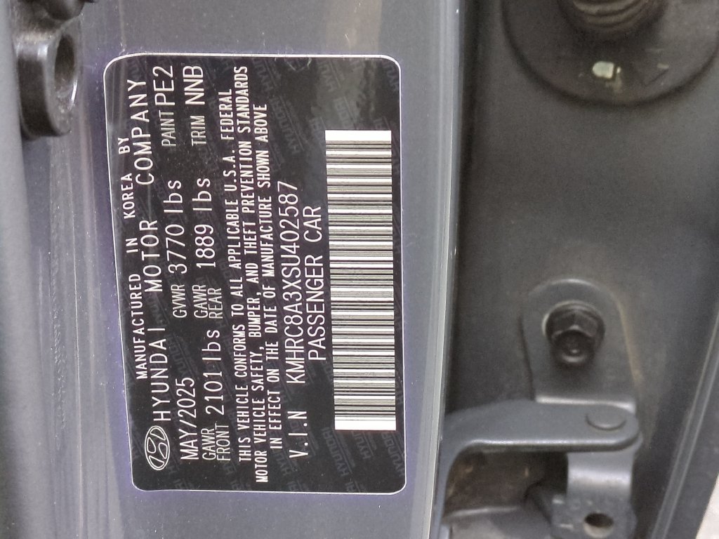 Certified 2025 Hyundai Venue SEL FWD image 31
