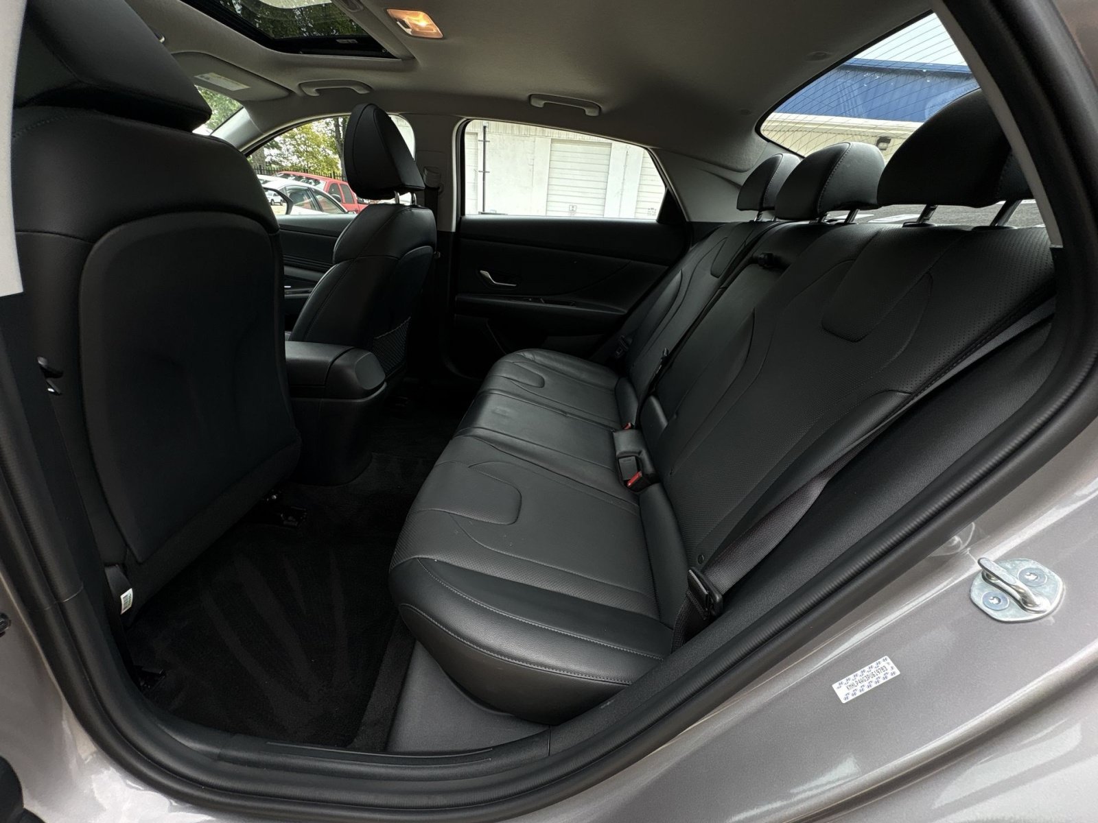 Used 2023 Hyundai Elantra Limited w/ Cargo Package FWD image 36