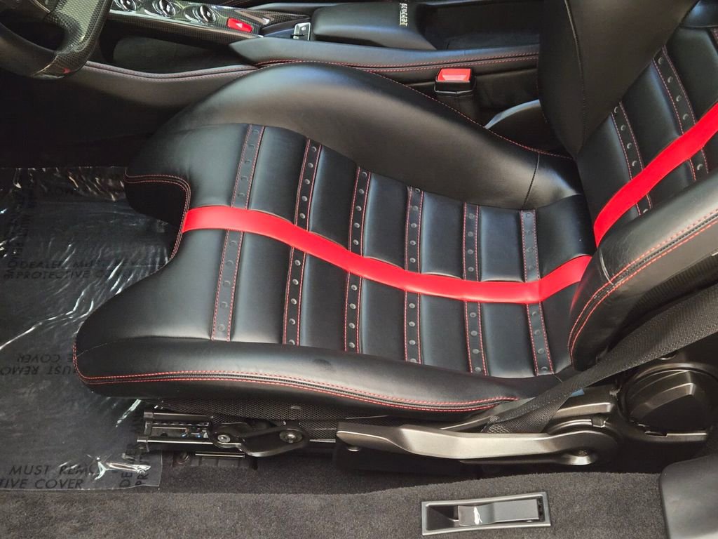 Used 2020 Ferrari F8 Tributo image 31