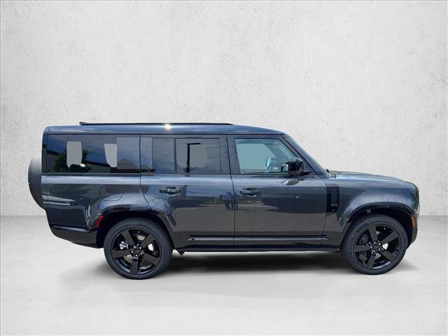 New 2026 Land Rover Defender 130 X-Dynamic SE AWD/4WD image 4
