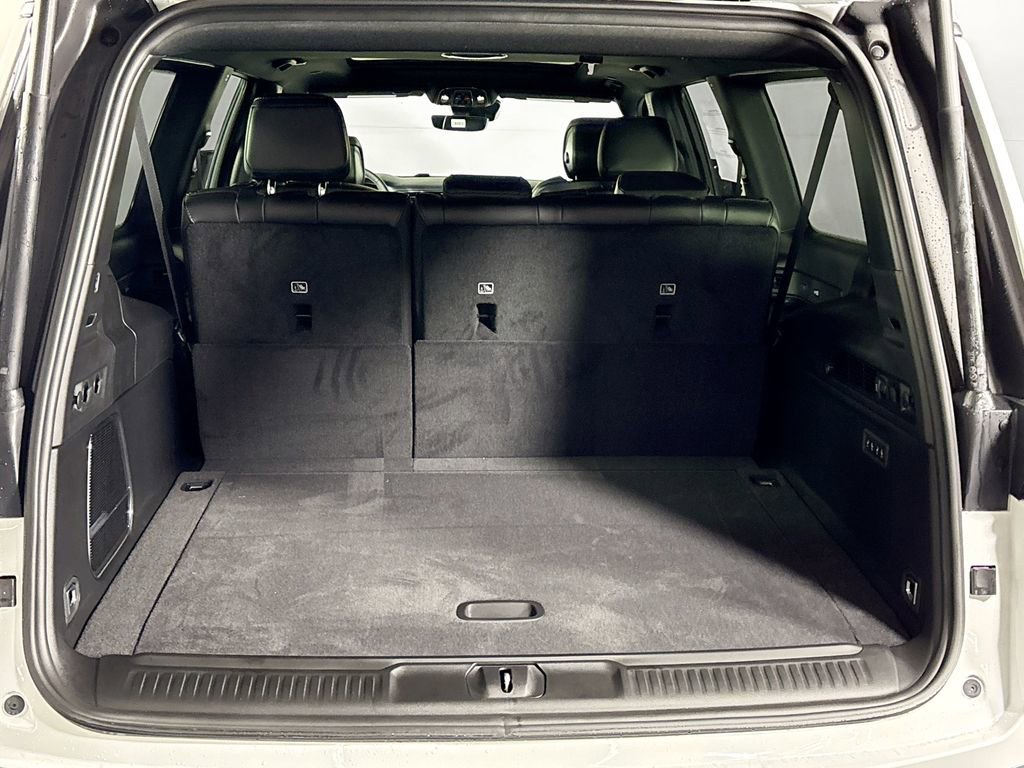 New 2026 Jeep Grand Wagoneer L 4WD image 22