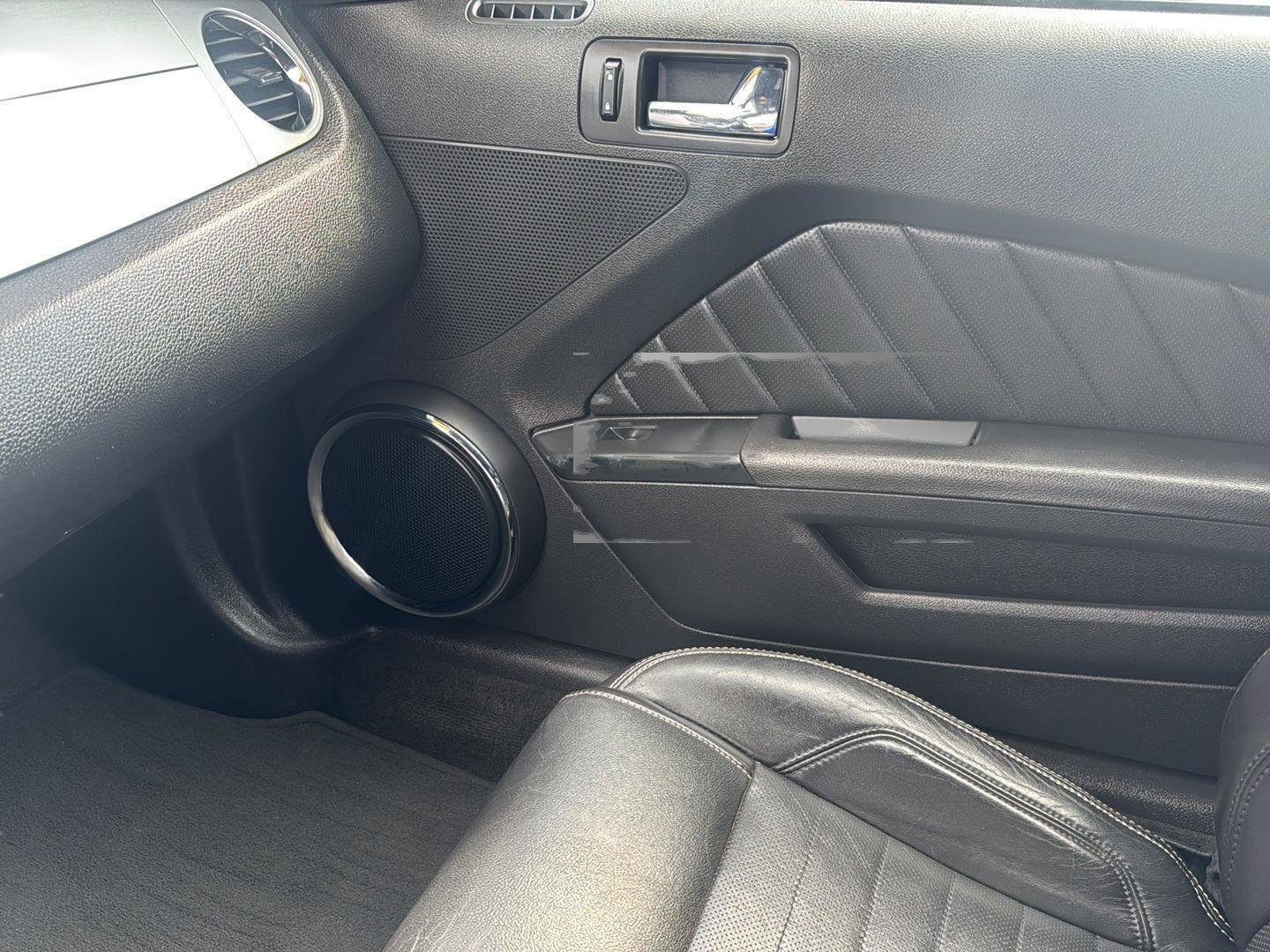 Used 2014 Ford Mustang Premium RWD image 17