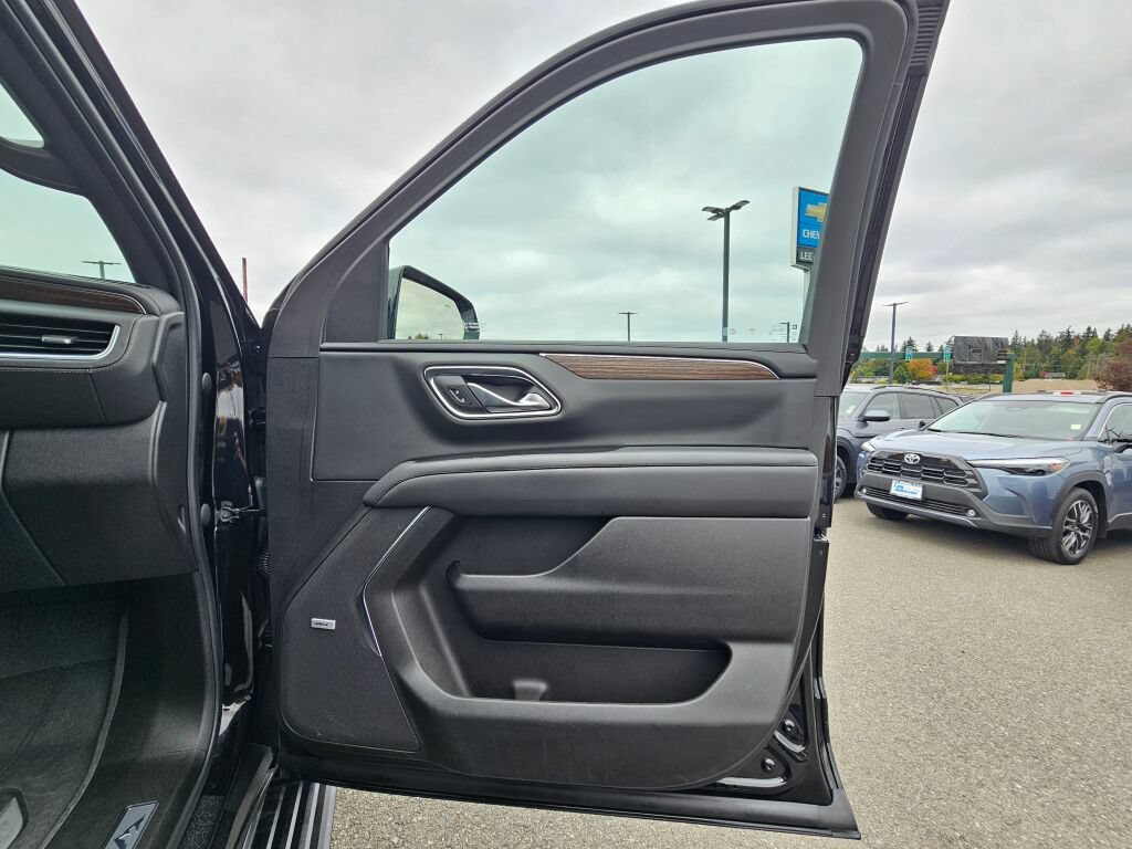 Certified 2023 Chevrolet Tahoe High Country AWD/4WD image 33