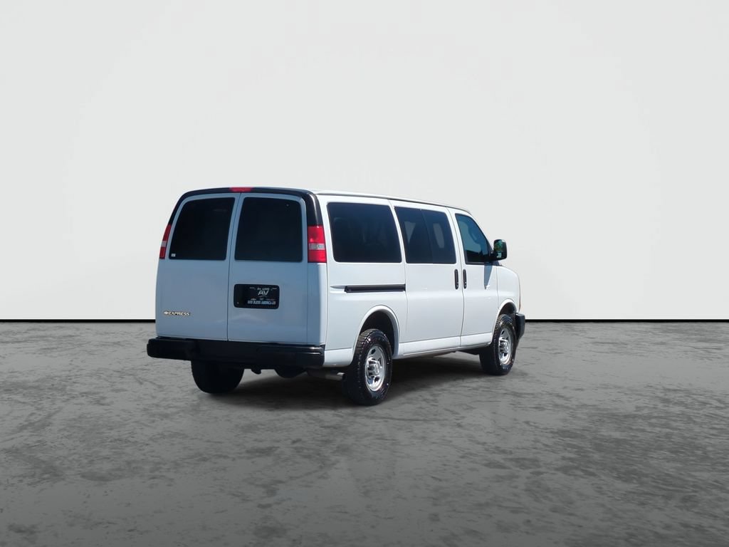 Used 2023 Chevrolet Express 3500 LS RWD image 8