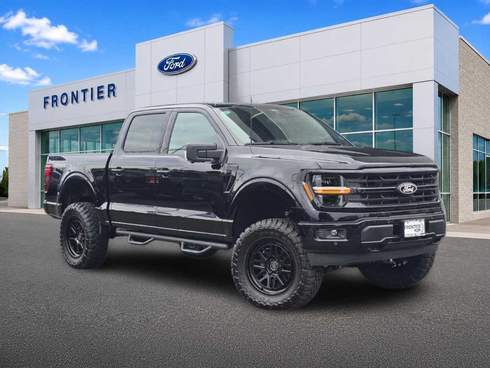 New 2026 Ford F150 XLT w/ Equipment Group 302A MID