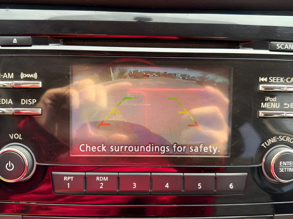 Used 2018 Nissan Rogue Sport SV FWD image 16