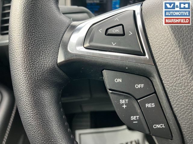Used 2024 Ford Edge Titanium AWD/4WD image 4