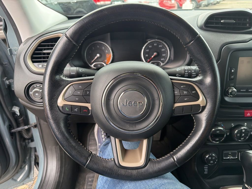 Used 2017 Jeep Renegade Trailhawk image 13