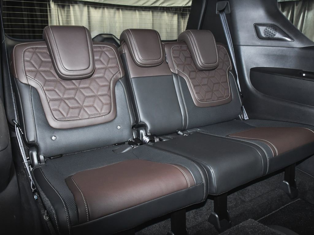 Used 2025 Nissan Armada Platinum Reserve AWD/4WD image 60