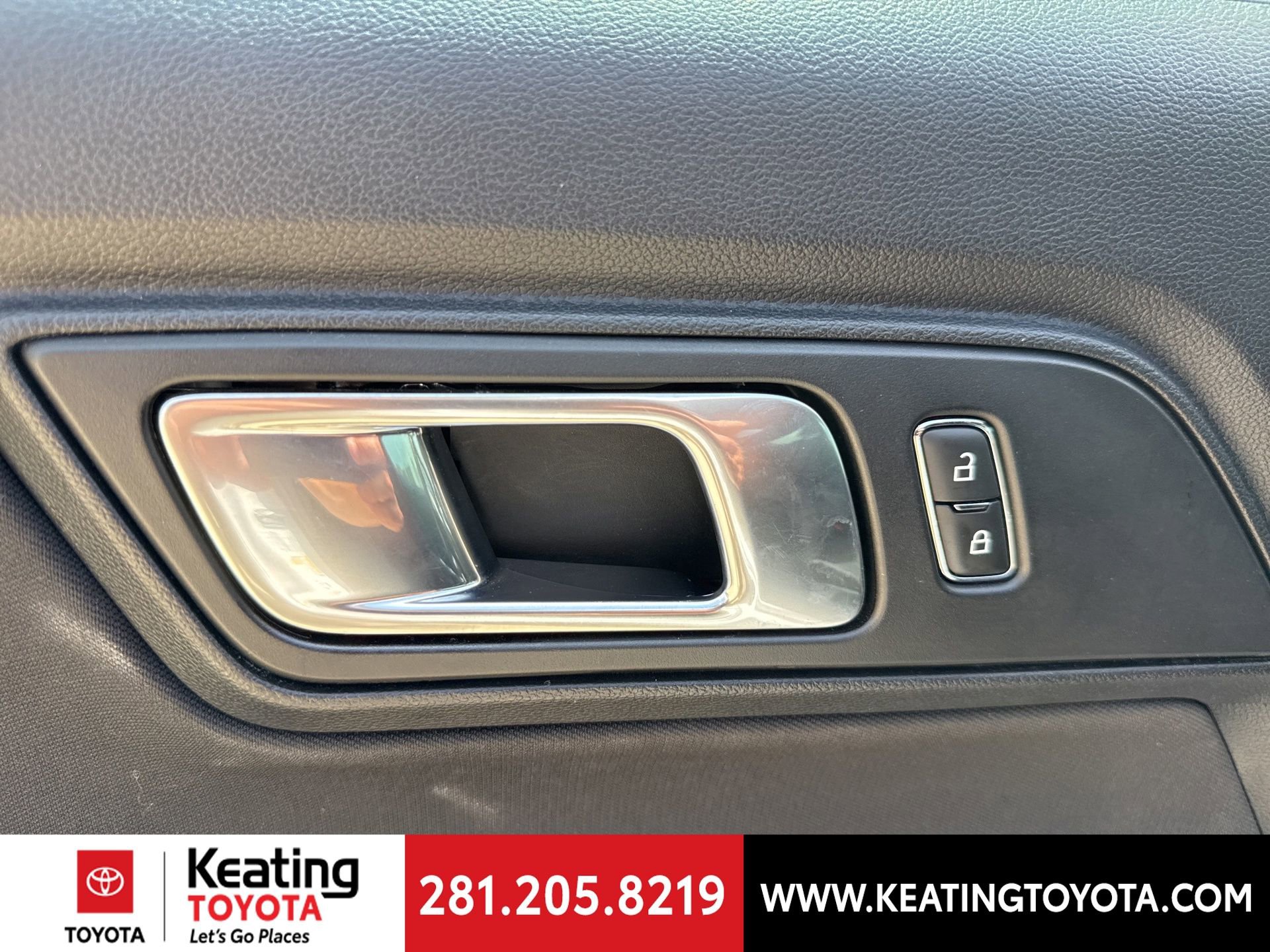 Used 2020 Ford Mustang GT w/ Ford Safe & Smart Package RWD image 11