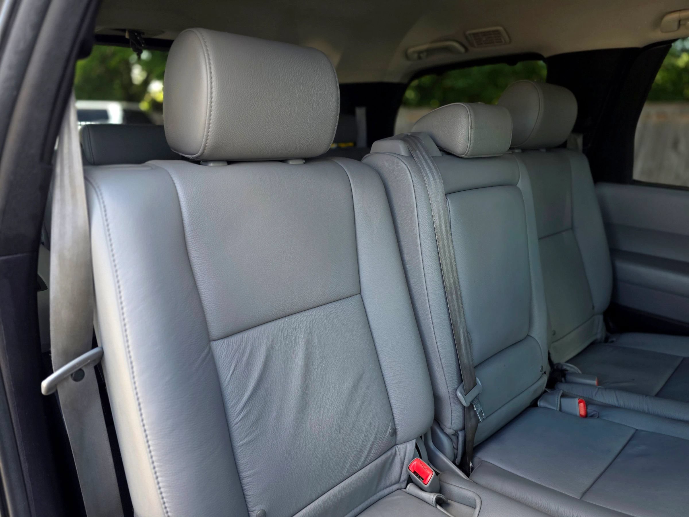 Used 2011 Toyota Sequoia Limited AWD/4WD image 49