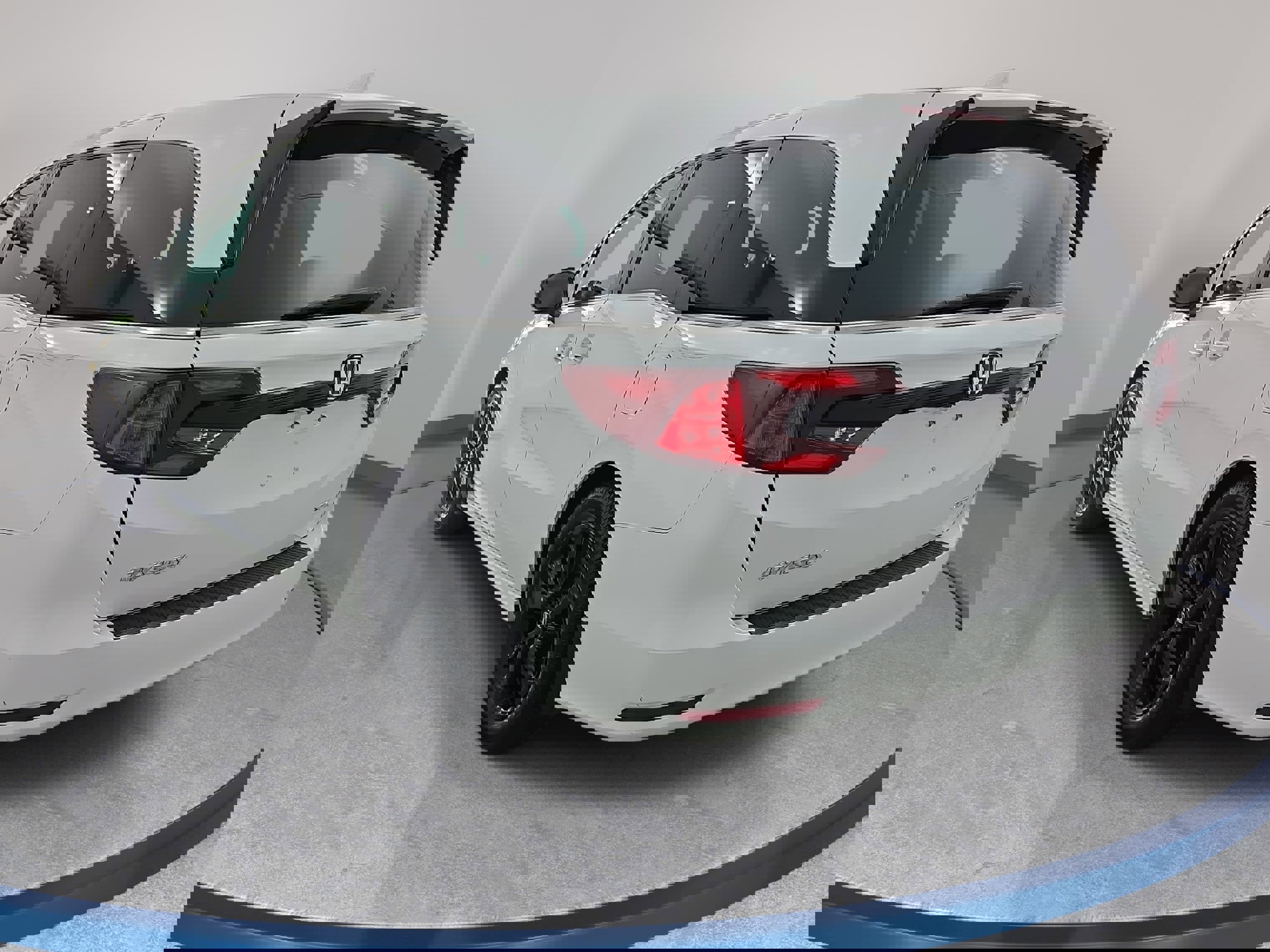 Used 2023 Honda Odyssey Sport image 7