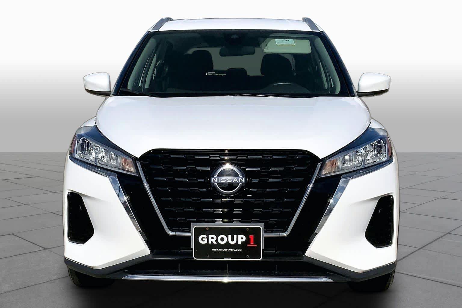 Used 2023 Nissan Kicks SV FWD image 4