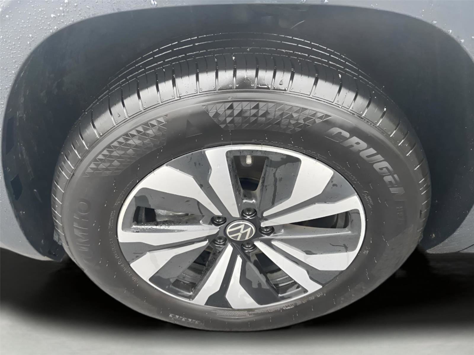 Used 2025 Volkswagen Atlas SE image 15