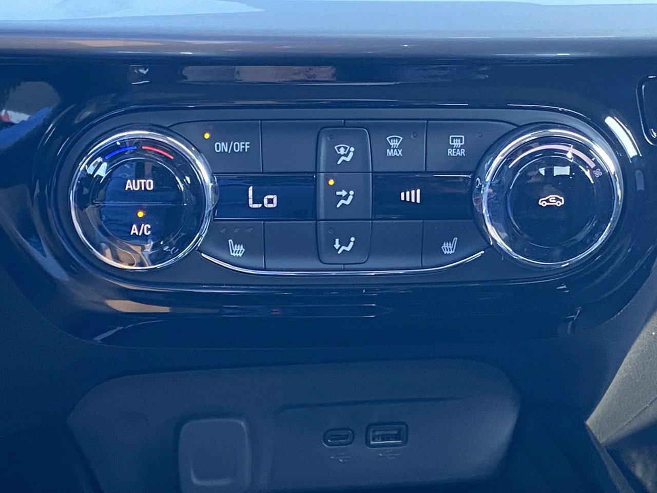 New 2026 Chevrolet Trax LT w/ Driver Confidence Package FWD image 27