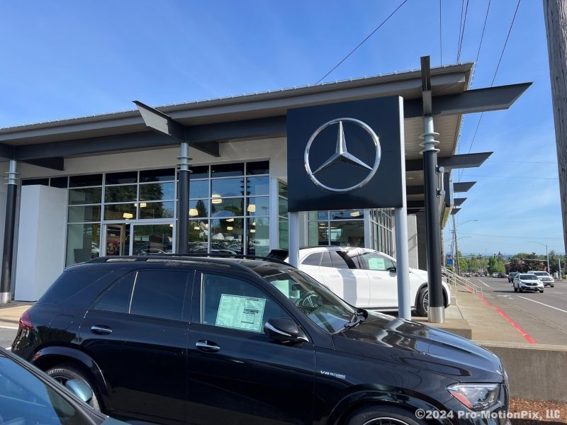 Used 2024 Mercedes-Benz GLS 450 4MATIC image 26