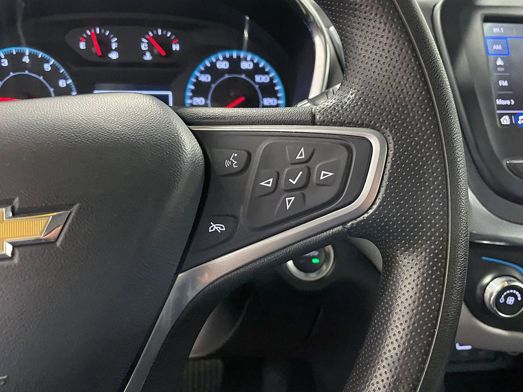 Used 2023 Chevrolet Equinox LS image 34