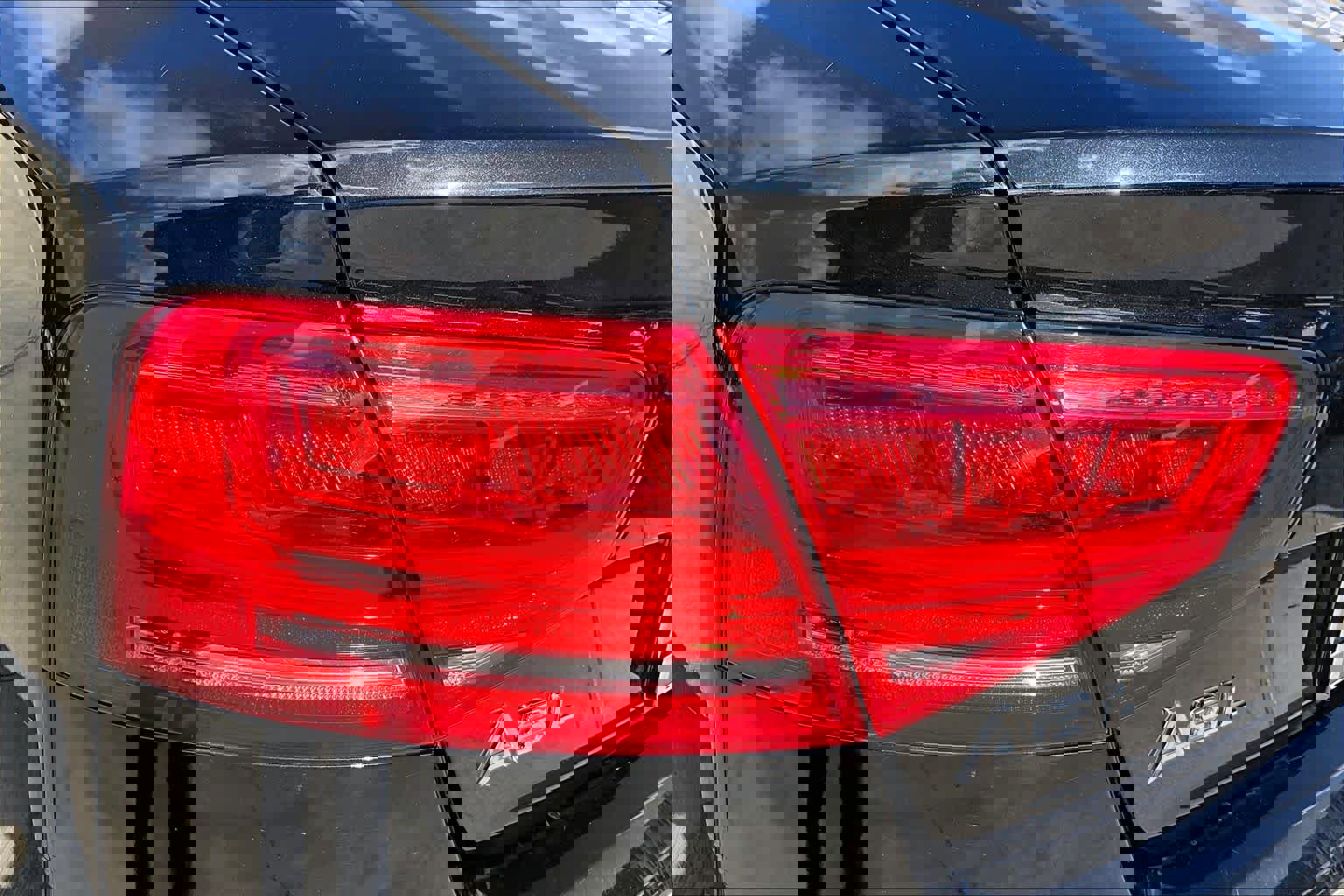 Used 2014 Audi A8 L 3.0T w/ Premium Package image 28