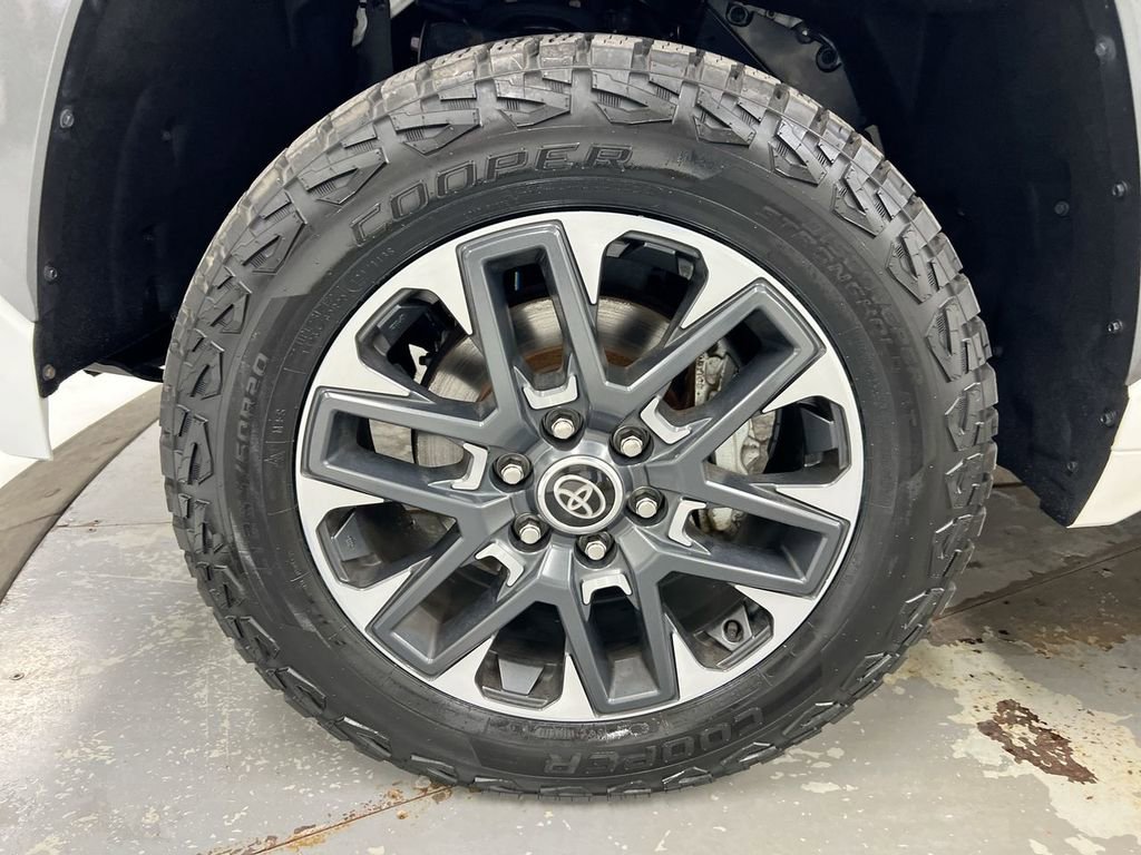 Used 2022 Toyota Tundra Limited image 27