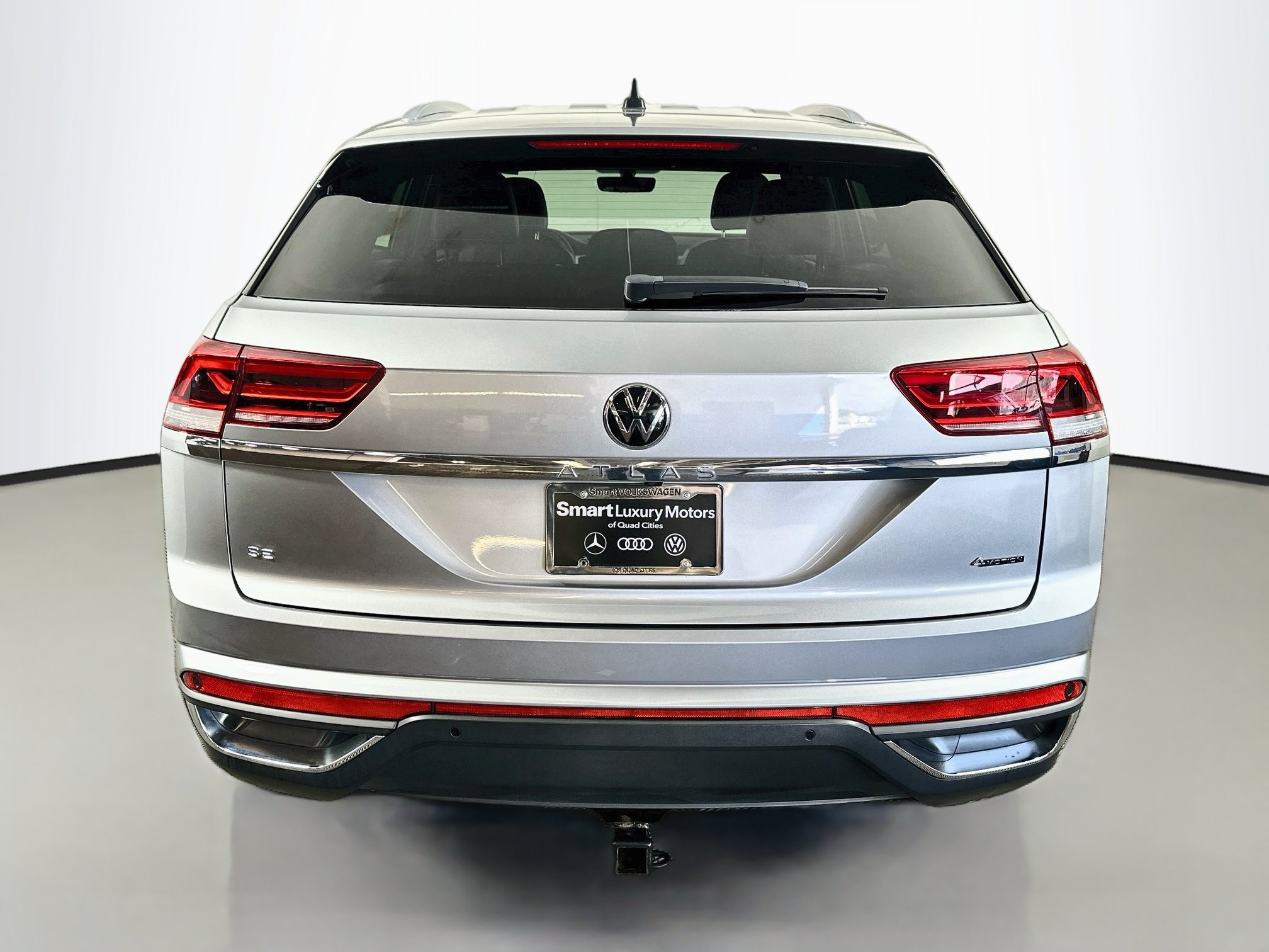 Certified 2023 Volkswagen Atlas Cross Sport SE w/ Black Wheel Package AWD/4WD image 6