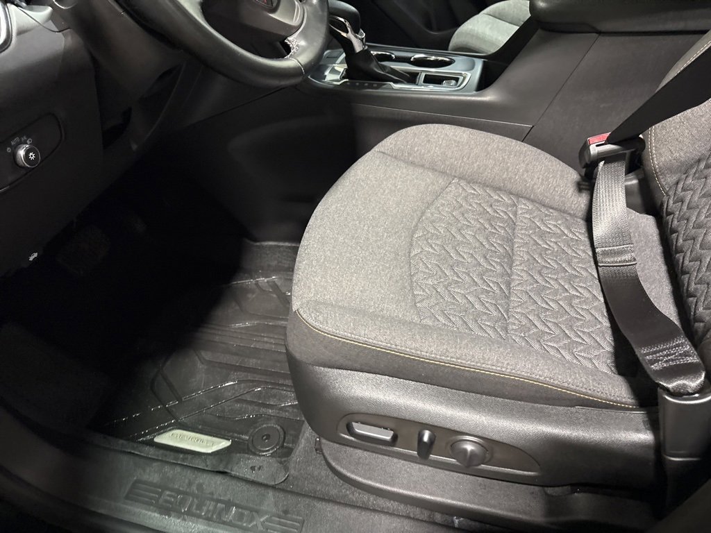 Used 2024 Chevrolet Equinox LT w/ LPO, Floor Liner Package image 8