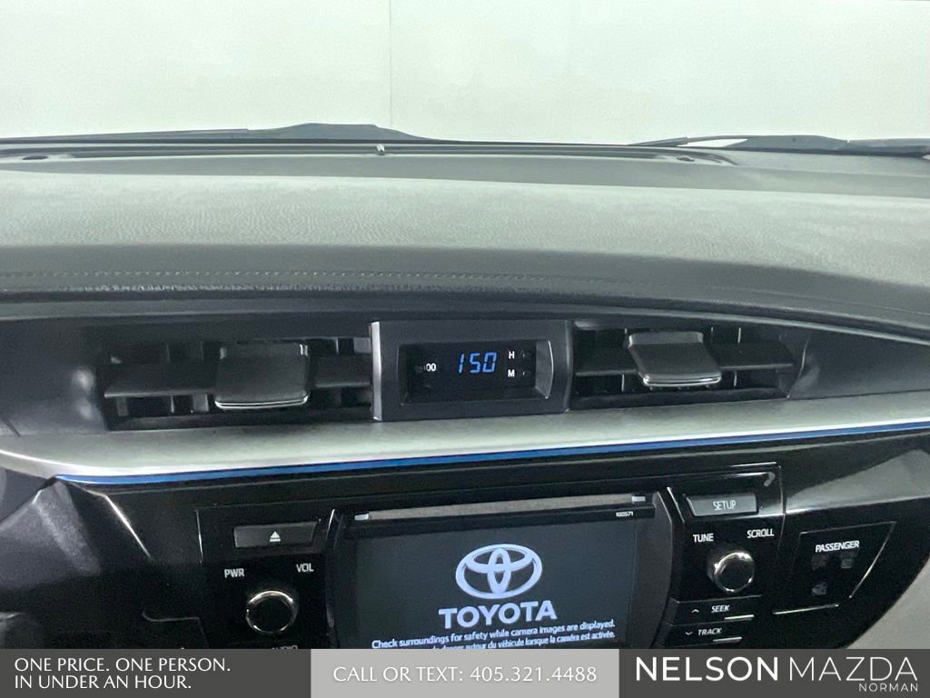 Used 2016 Toyota Corolla LE FWD image 32