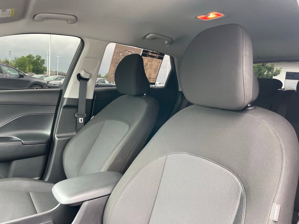 Used 2025 Hyundai Kona SEL FWD image 20