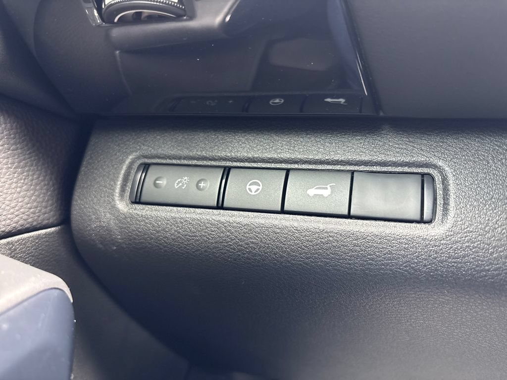 New 2026 Nissan Pathfinder SV w/ Cargo Package FWD image 7