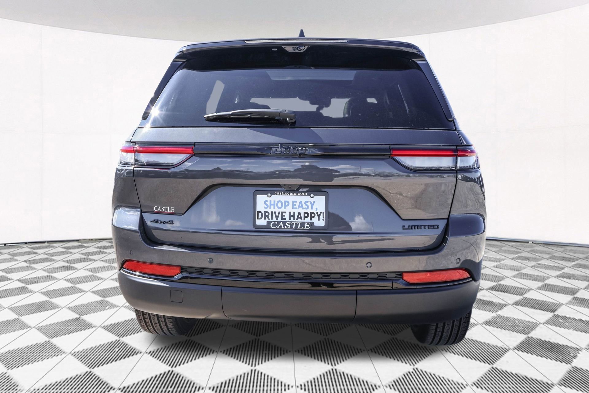 New 2025 Jeep Grand Cherokee Limited w/ Luxury Tech Group II image 16