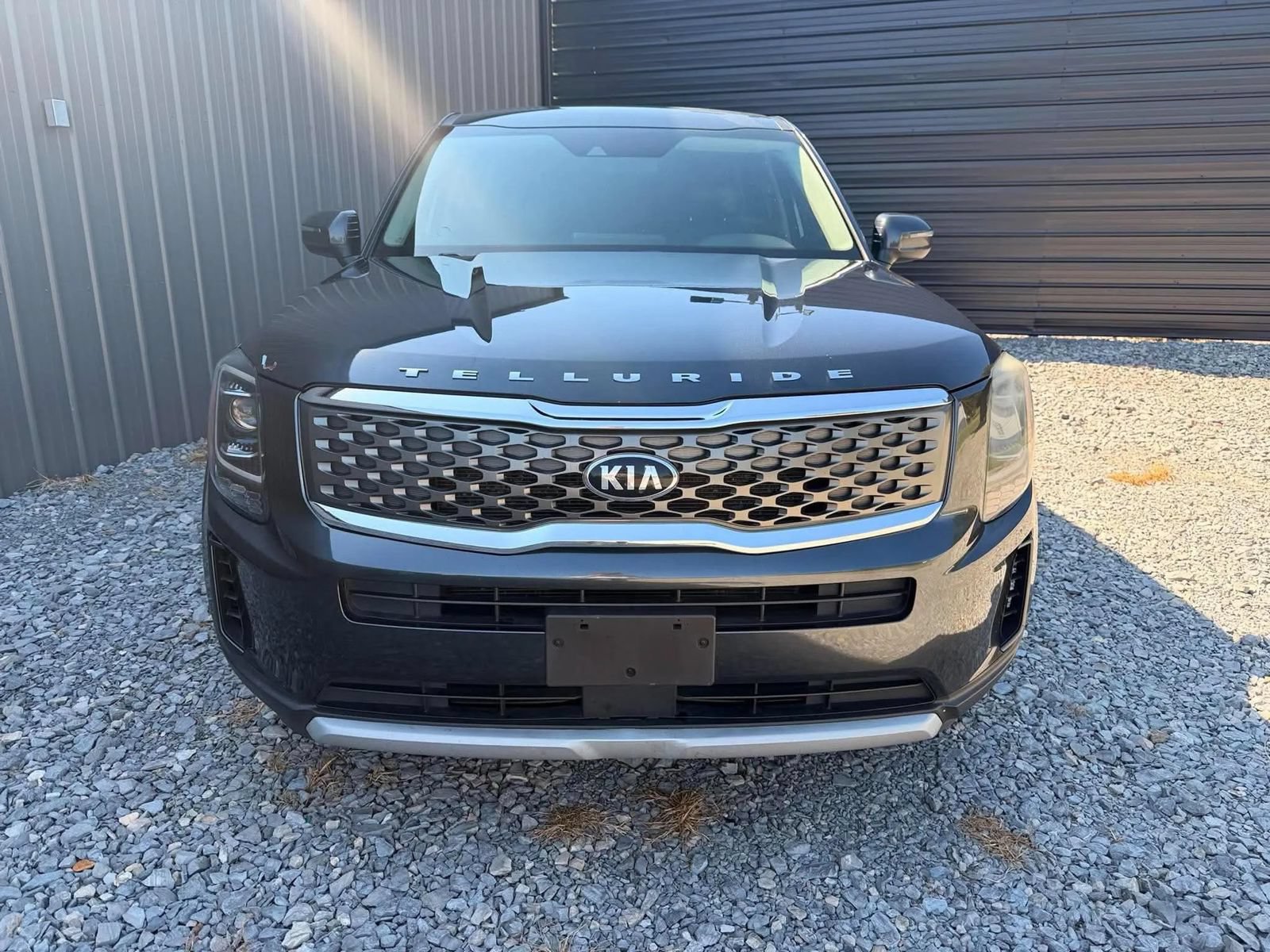 Used 2020 Kia Telluride LX AWD/4WD image 2
