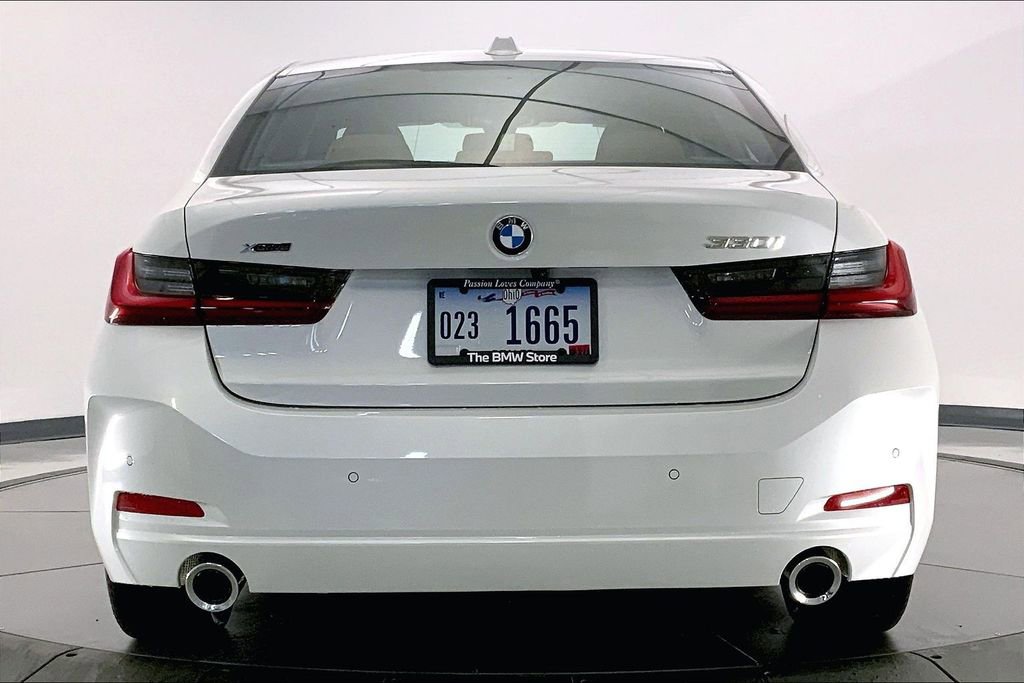 New 2026 BMW 330i xDrive 330i xDrive w/ Premium Package image 3