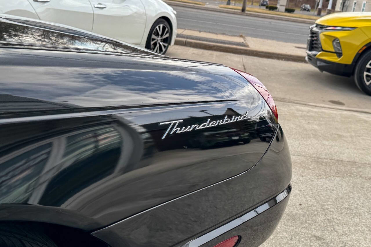 Used 2002 Ford Thunderbird Deluxe image 34