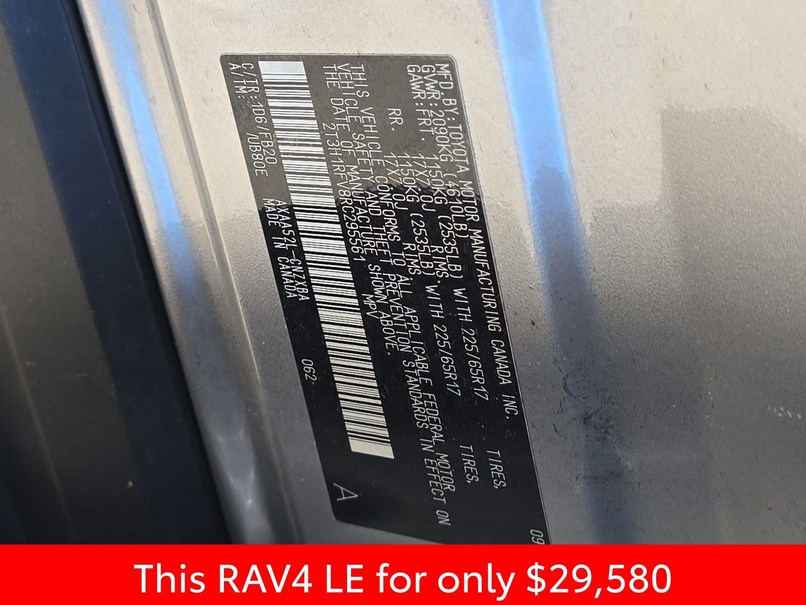 Used 2024 Toyota RAV4 LE FWD image 40