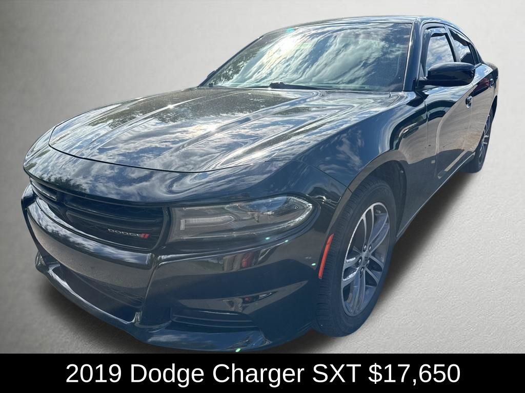 Used 2019 Dodge Charger SXT w/ Cold Weather Package AWD/4WD image 7