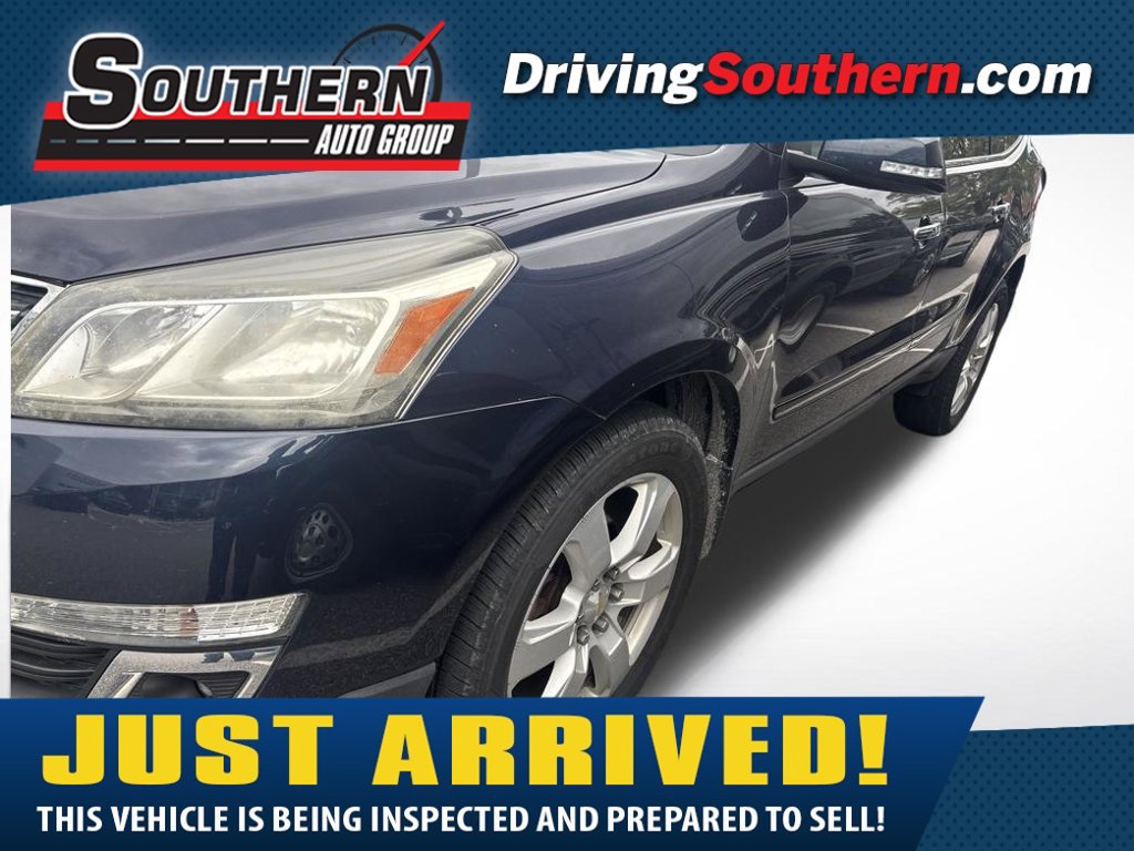 Used 2017 Chevrolet Traverse LT w/ Style and Technology Package