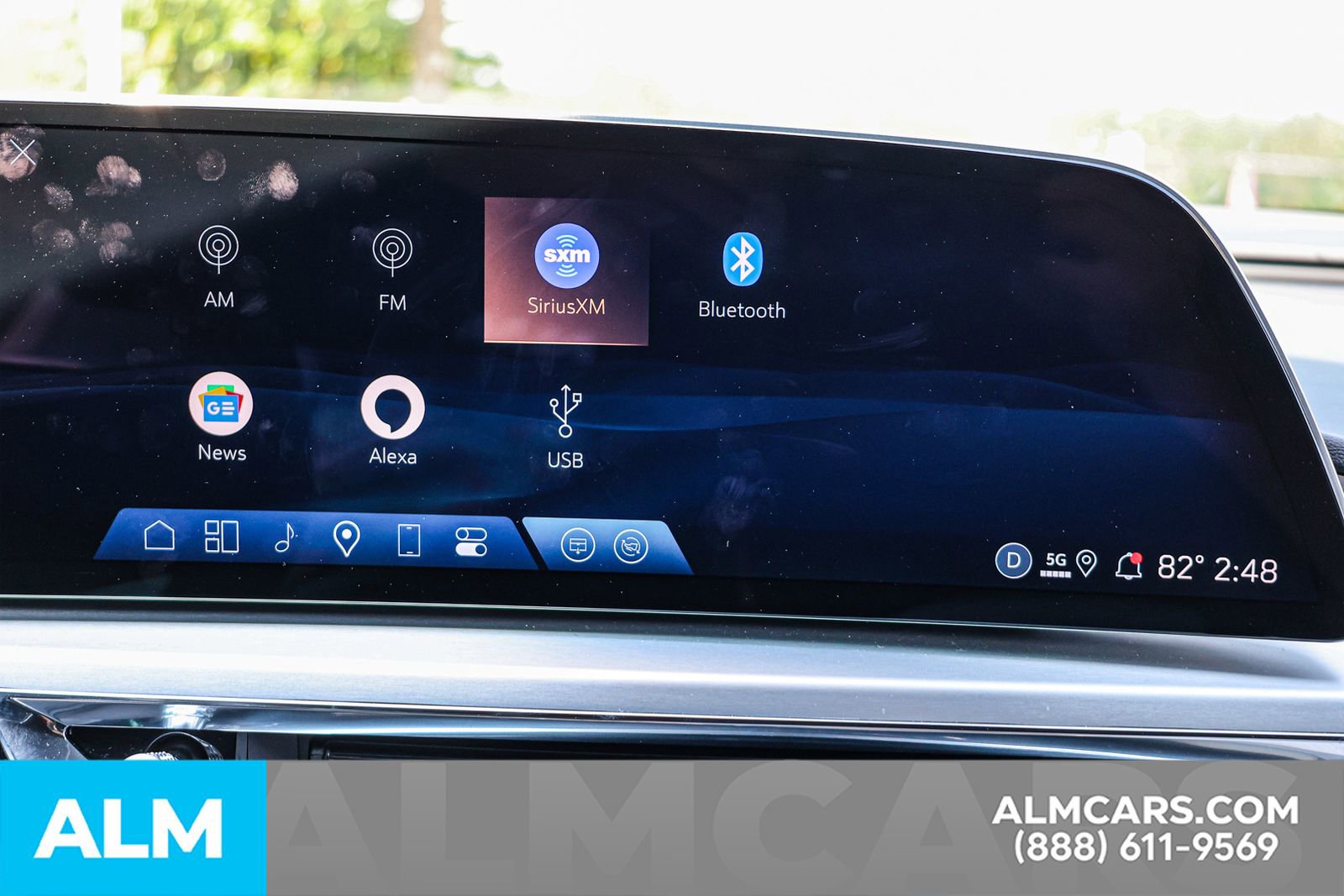 Used 2025 Cadillac Lyriq Luxury image 37