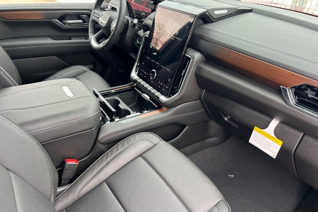 New 2026 GMC Yukon XL Denali image 14