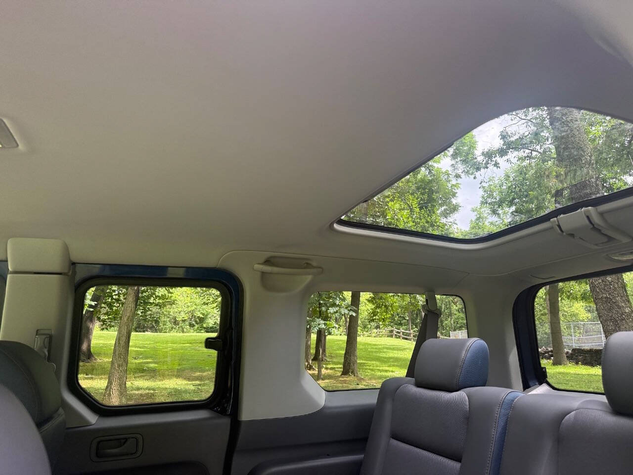 Used 2003 Honda Element EX image 45