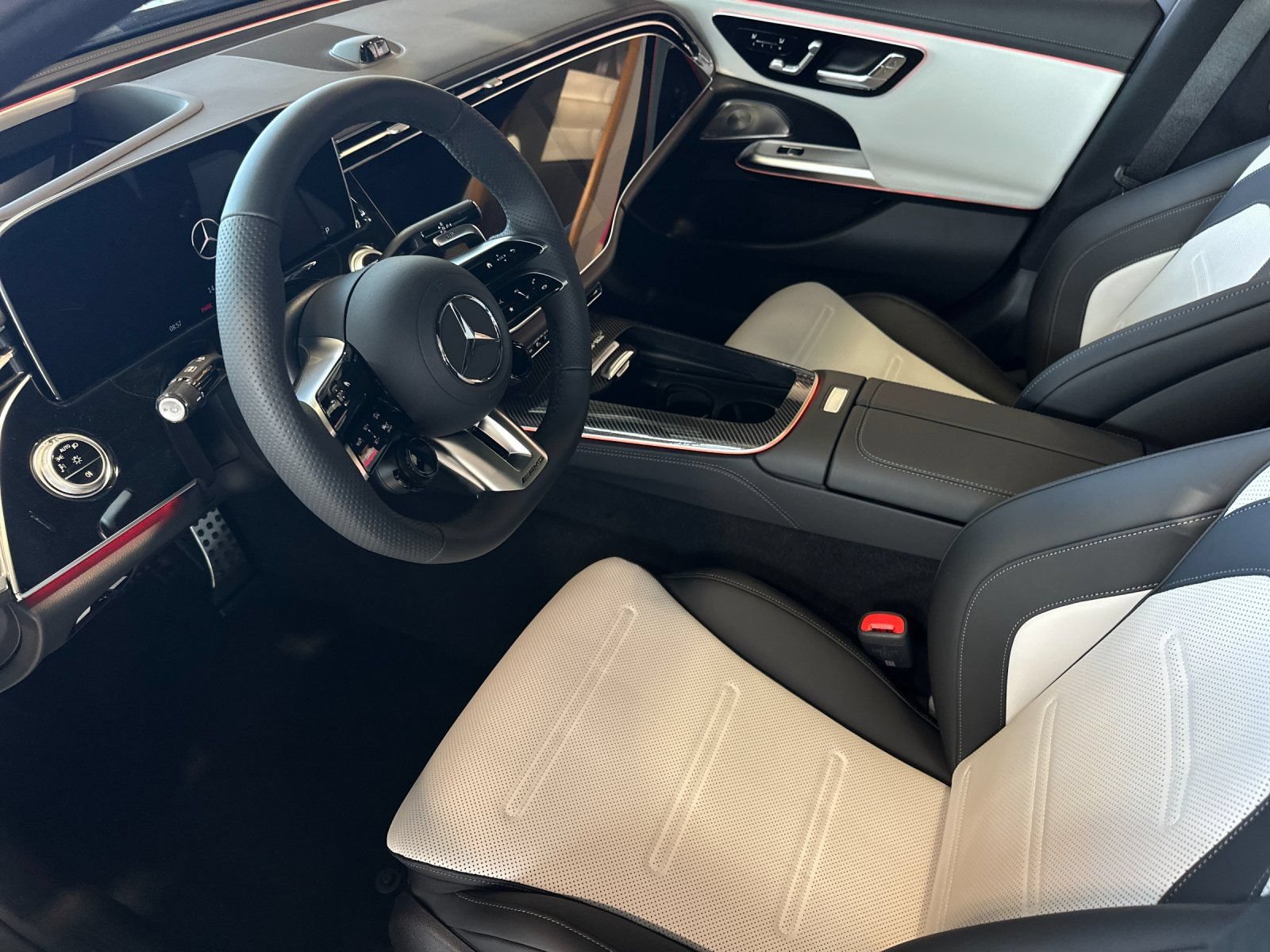 New 2027 Mercedes-Benz E 53 AMG e 4MATIC Sedan image 10