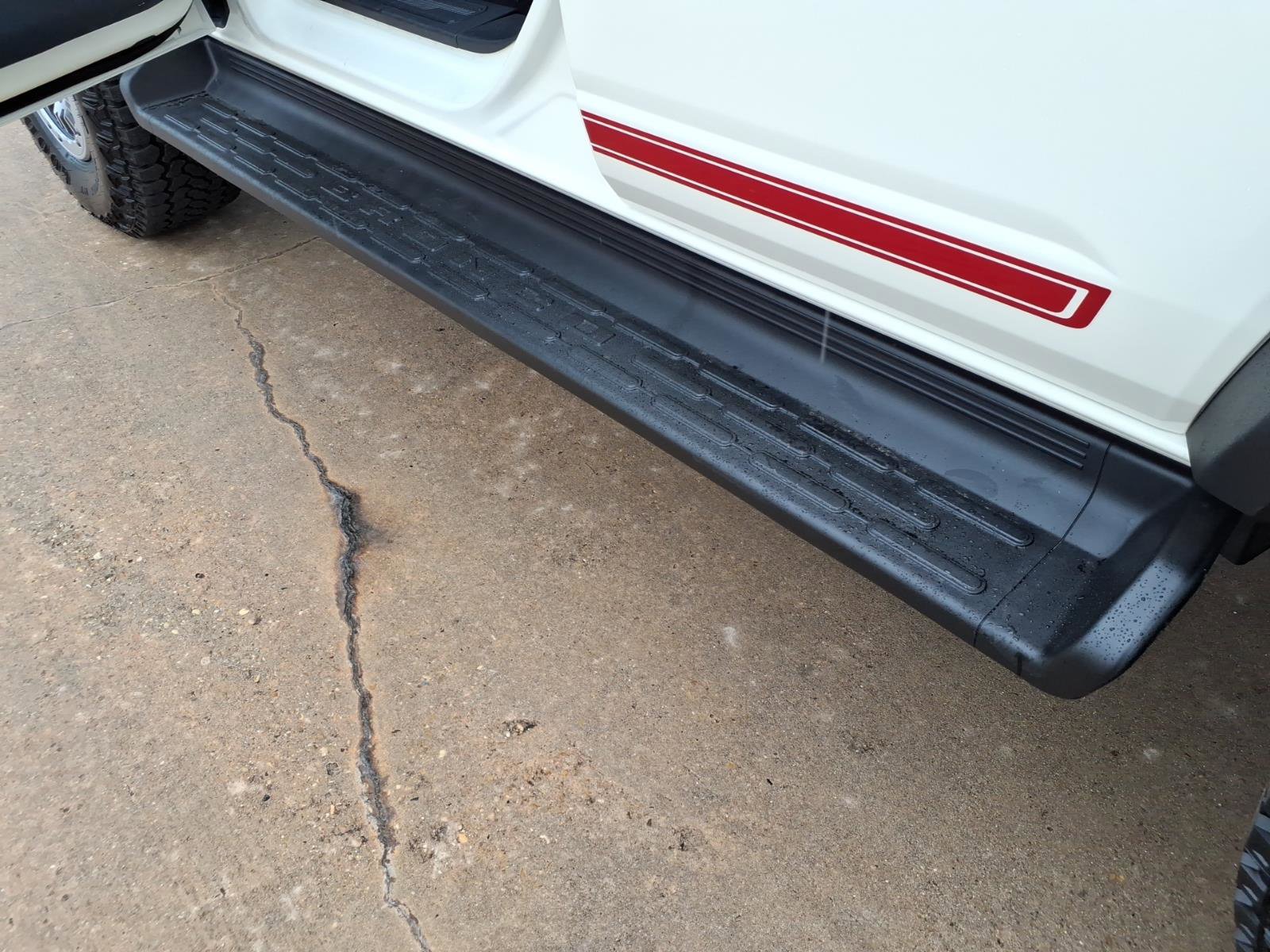 New 2026 Ford Bronco Outer Banks image 19