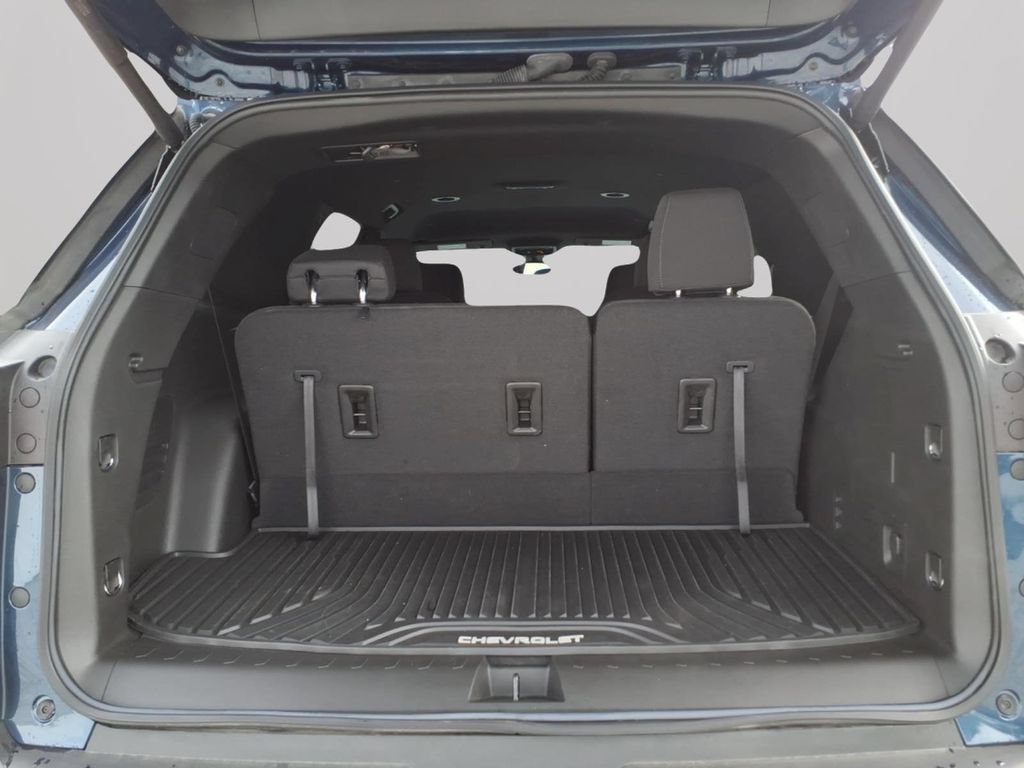 Certified 2023 Chevrolet Traverse LT FWD image 32