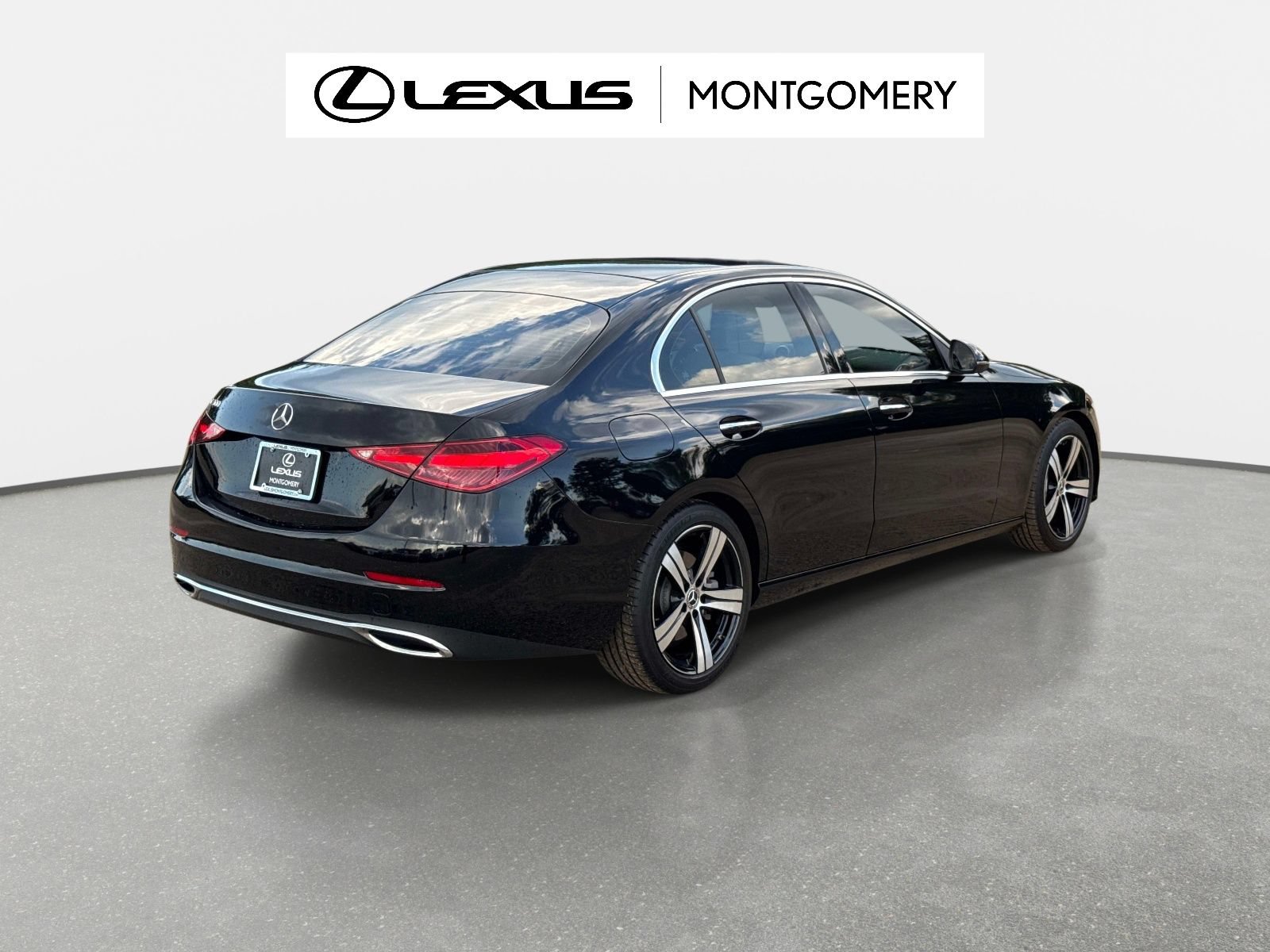 Used 2022 Mercedes-Benz C 300 Sedan image 3