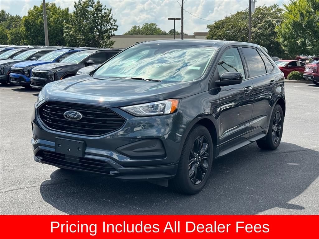 Used 2024 Ford Edge SE w/ Black Appearance Package AWD/4WD image 7