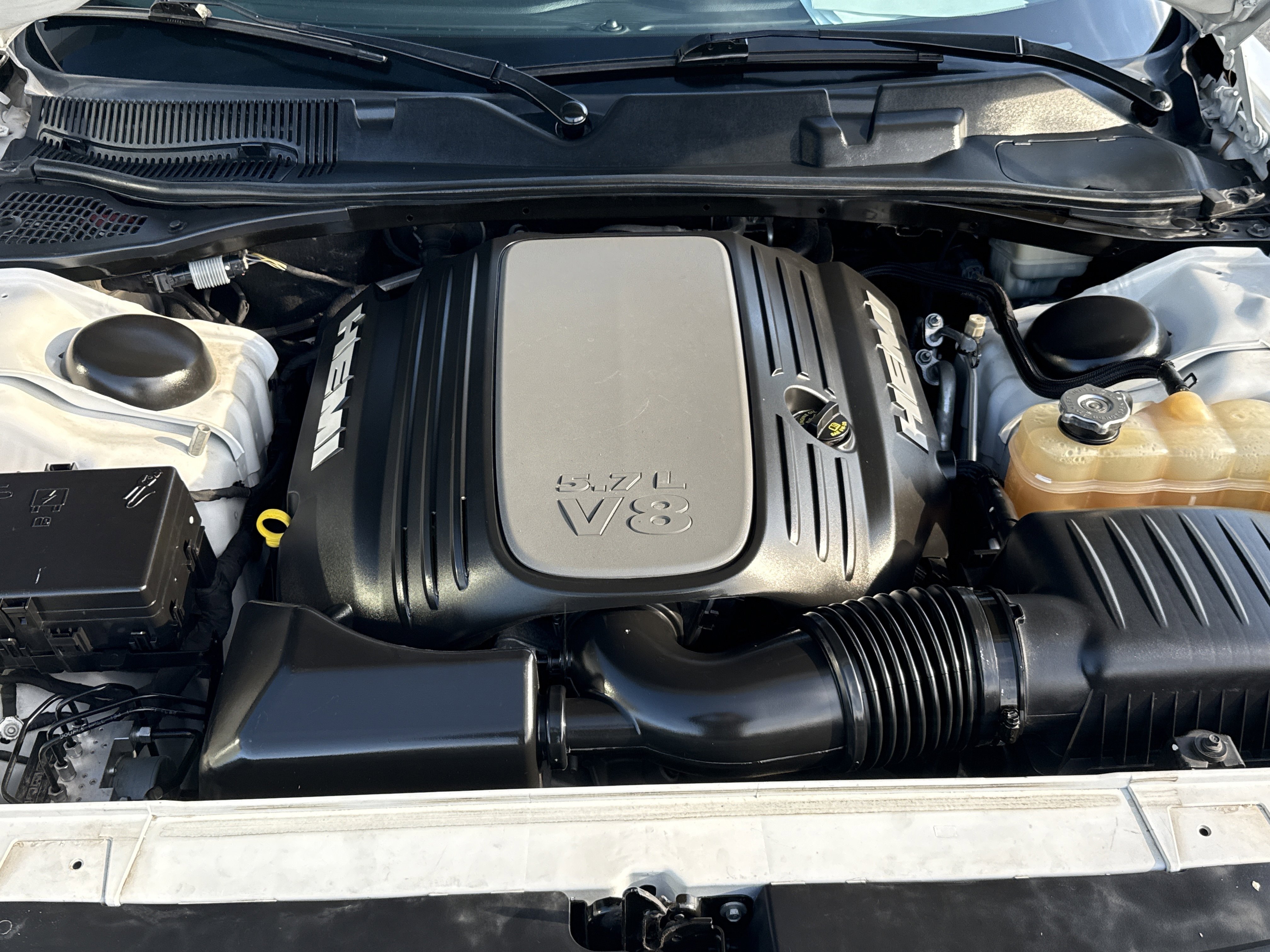 Used 2015 Dodge Challenger R/T Plus image 33